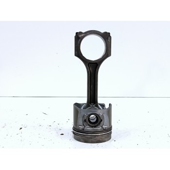 BIELA 235102A400 
