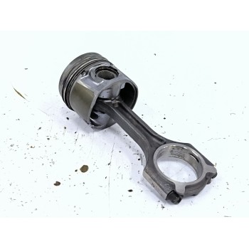 Recambio de biela para kia sportage iii (sl) 1.7 crdi referencia OEM IAM 235102A400  