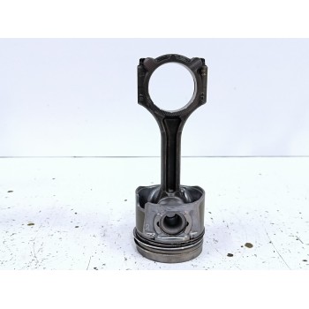 BIELA 235102A400 