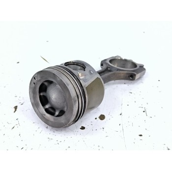 Recambio de biela para kia sportage iii (sl) 1.7 crdi referencia OEM IAM 235102A400  