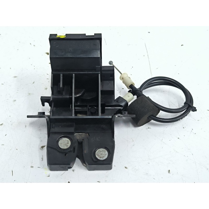 CERRADURA MALETERO / PORTON A1717500185
