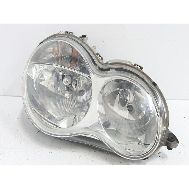Recambio de faro derecho para mercedes-benz clase c (w203) c 180 kompressor (203.046) referencia OEM IAM A2038201259  