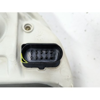Recambio de faro derecho para mercedes-benz sprinter 4-t autobús (b904) 413 cdi (904.663, 904.662) referencia OEM IAM 15053200 A