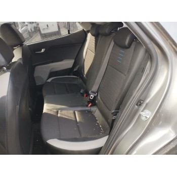 kia stonic (yb) del año 2024