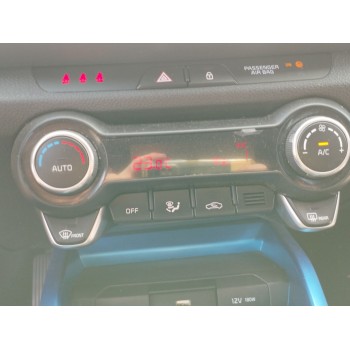 kia stonic (yb) del año 2024