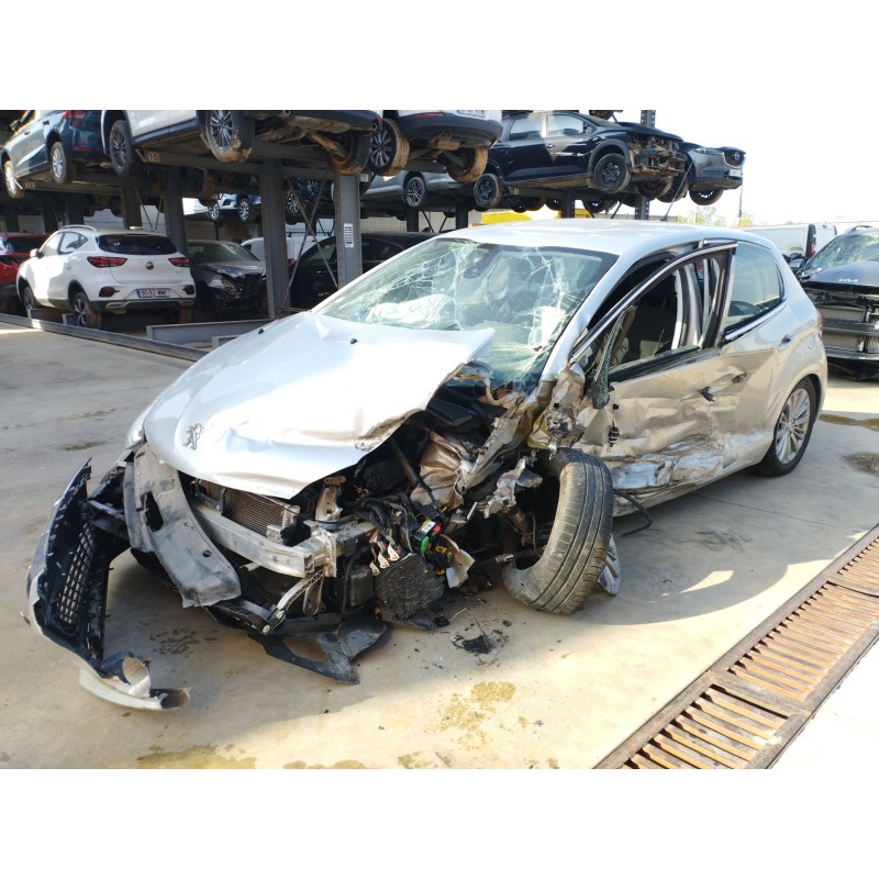 PEUGEOT 208 I (CA_, CC_) 2015