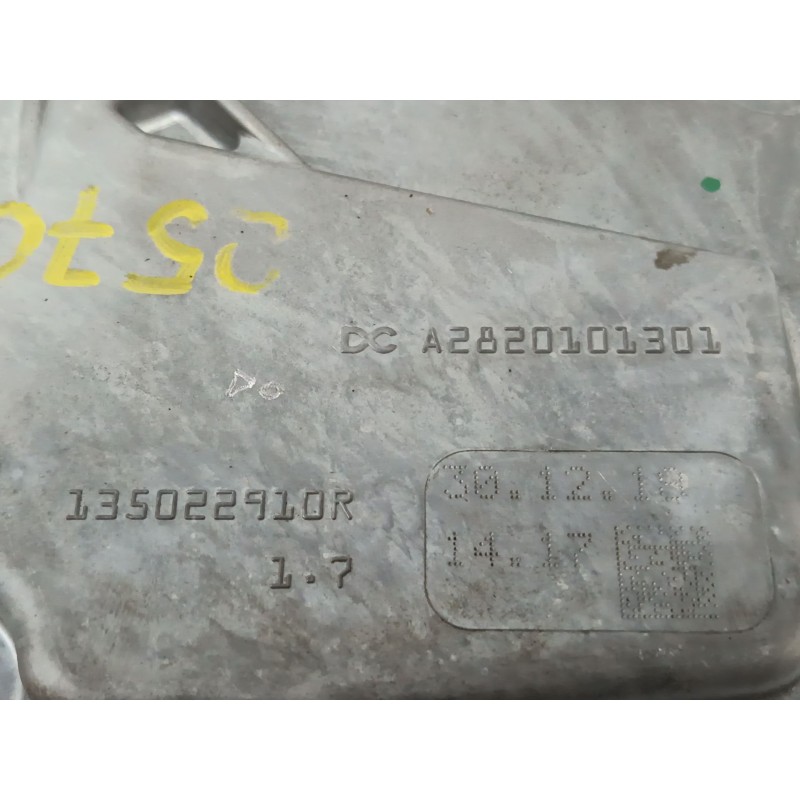 TAPA DISTRIBUCION A2820101301