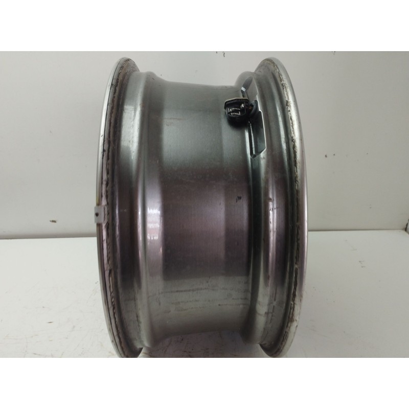 LLANTA 7JX16 H5 5X108