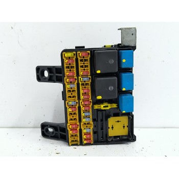 Recambio de caja reles / fusibles para kia k2500 caja/chasis (sd) 2.5 d referencia OEM IAM 913104E300  