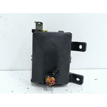 Recambio de caja reles / fusibles para kia k2500 caja/chasis (sd) 2.5 d referencia OEM IAM 913104E300  