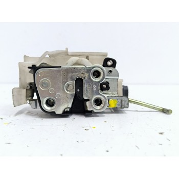 Recambio de cerradura puerta delantera derecha para kia k2500 caja/chasis (sd) 2.5 d referencia OEM IAM 813204E010  