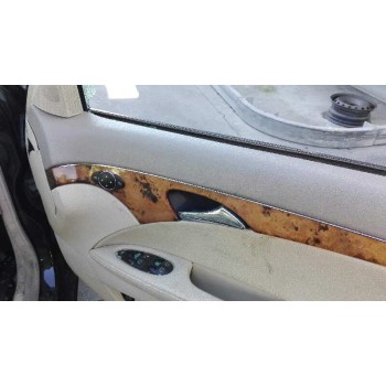 mercedes-benz clase e (w211) berlina del año 2004