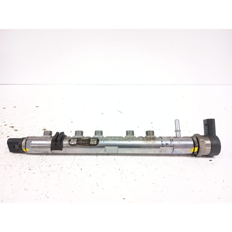 Recambio de rampa inyectora para bmw x1 (e84) sdrive 18 d referencia OEM IAM 780912705 0445214182 