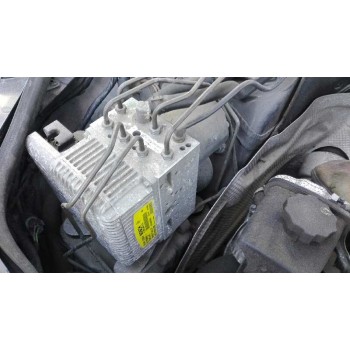 mercedes-benz clase e (w211) berlina del año 2004