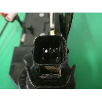 Recambio de cerradura puerta trasera derecha para ssangyong rodius xdi referencia OEM IAM   