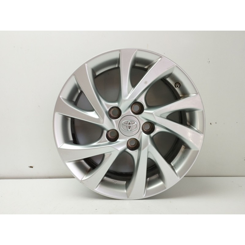 Recambio de llanta para toyota auris (_e18_) 1.2 (nre185_) referencia OEM IAM  6.5JX16 ET45 H5 5X117