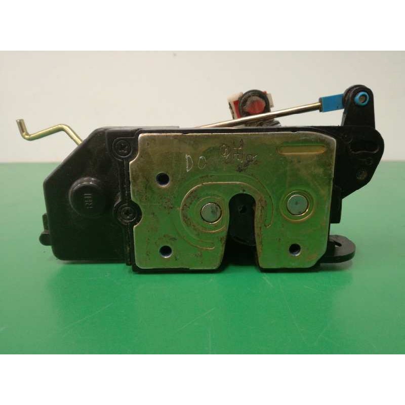 Recambio de cerradura puerta delantera izquierda para ssangyong rodius xdi referencia OEM IAM   