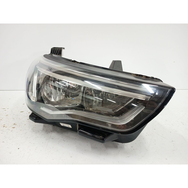 Recambio de faro derecho para opel grandland / grandland x (a18, p1uo) 1.2 (75) referencia OEM IAM YP00015580  