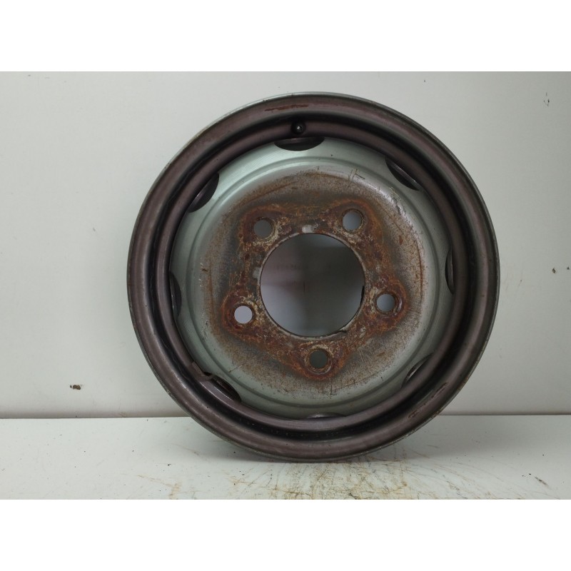Recambio de llanta para nissan trade caja/chasis 3.0 d referencia OEM IAM 527117 5JX15H H5 5X160