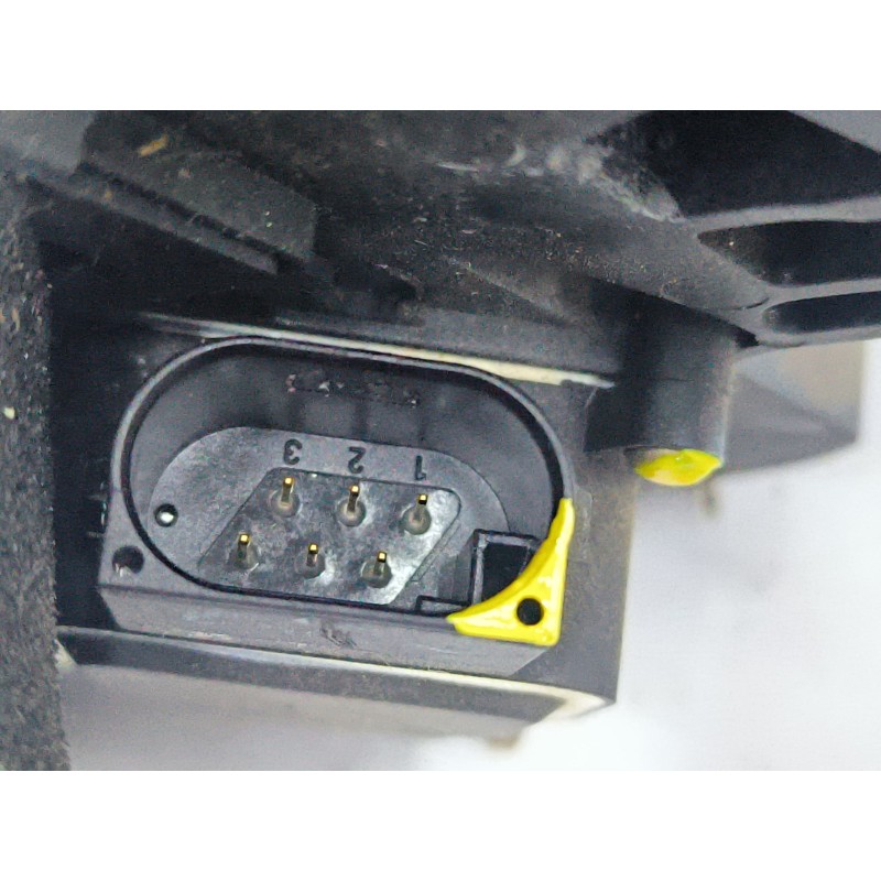 PEDAL ACELERADOR