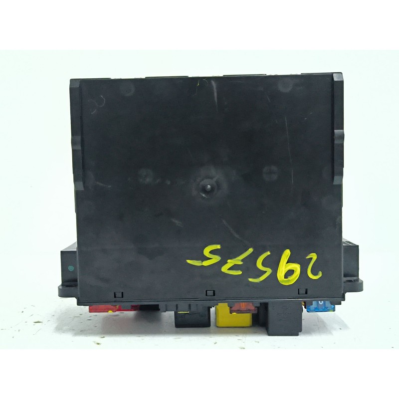 CAJA RELES / FUSIBLES 5DK00797320