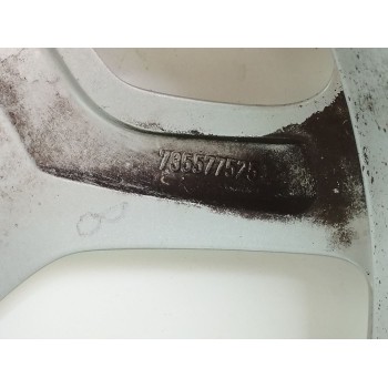 Recambio de llanta para jeep renegade suv (bu, b1, bv) 1.6 crd referencia OEM IAM 735577525 7JX17H2 ET40 H5 5X115