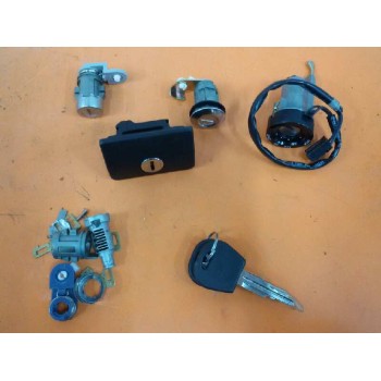 Recambio de juego bombines para chevrolet nubira berlina cdx referencia OEM IAM 96295304  