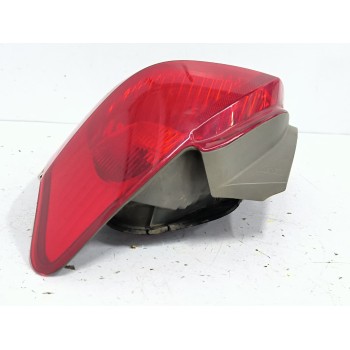 Recambio de piloto trasero derecho para toyota yaris (_p9_) 1.0 vvt-i (ksp90_) referencia OEM IAM 815510D250  
