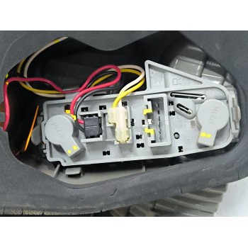 Recambio de piloto trasero derecho para toyota yaris (_p9_) 1.0 vvt-i (ksp90_) referencia OEM IAM 815510D250  