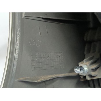 Recambio de piloto trasero derecho para toyota yaris (_p9_) 1.0 vvt-i (ksp90_) referencia OEM IAM 815510D250  