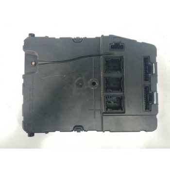 Recambio de caja reles / fusibles para renault scenic ii 1.9 dci diesel referencia OEM IAM 8200525386 S118400250D 