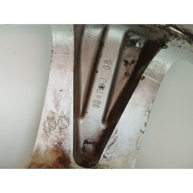 LLANTA 7JX18 ET35 H5 5X115