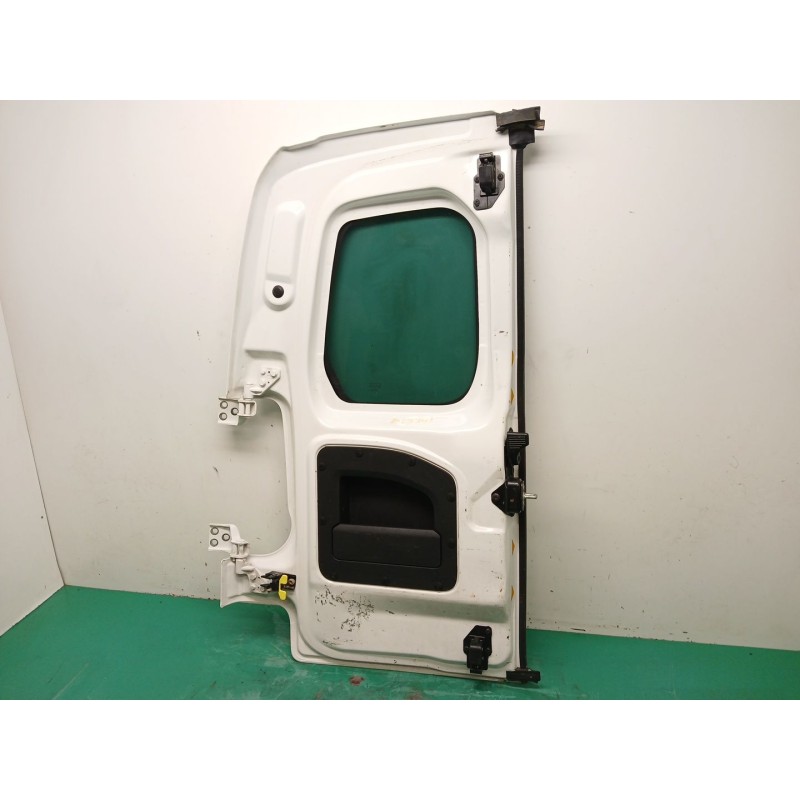 PORTON TRASERO DERECHO 8703 E4