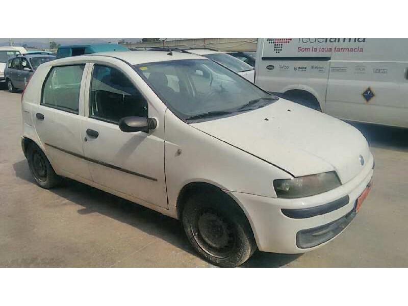 FIAT PUNTO BERLINA (188)