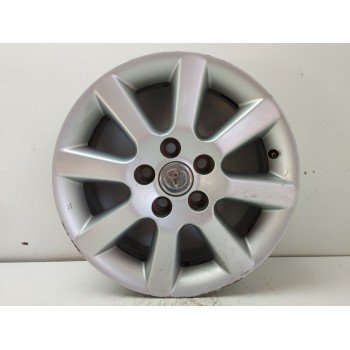 Recambio de llanta para toyota corolla verso (r1) 2.2 turbodiesel cat referencia OEM IAM 426110F070 6.5JX16 ET45 H5 5X115