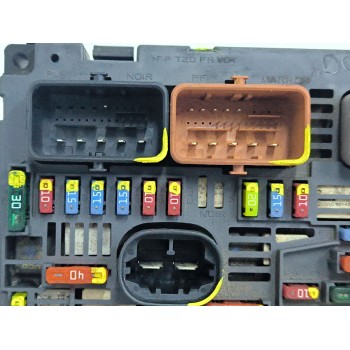 Recambio de caja reles / fusibles para citroën c5 iii (rd_) 1.6 hdi 110 referencia OEM IAM 9664705980  
