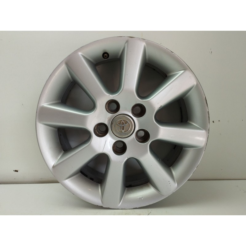 Recambio de llanta para toyota corolla verso (r1) 2.2 turbodiesel cat referencia OEM IAM 426110F070 6.5JX16 ET45 H5 5X115