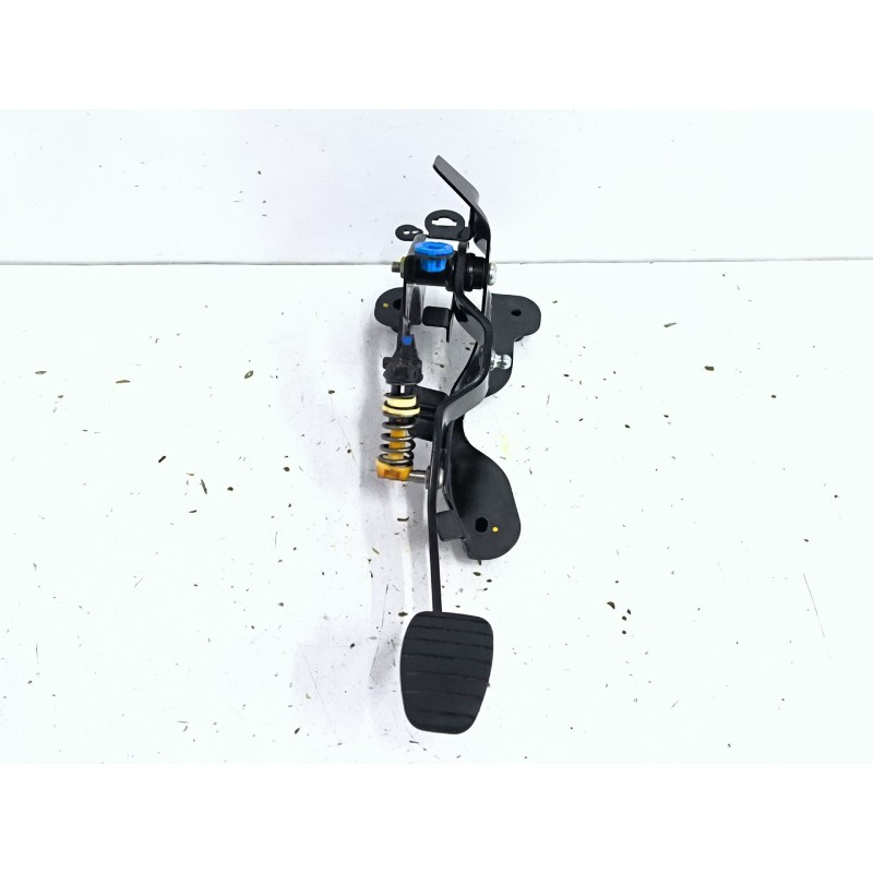 Recambio de pedal embrague para renault fluence (l3_) 1.5 dci (l30b) referencia OEM IAM 465038245R  