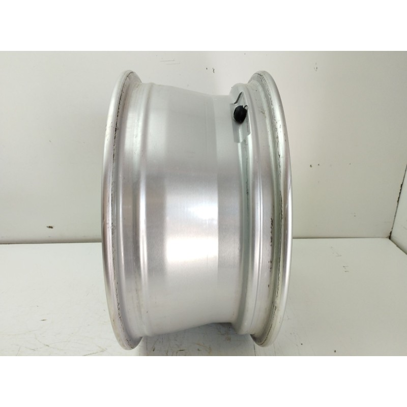 LLANTA 7JX16 ET44 H5 5X108