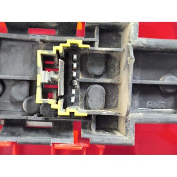 Recambio de piloto trasero derecho para opel movano a autobús (x70) 2.5 dti (jd) referencia OEM IAM 085511943  