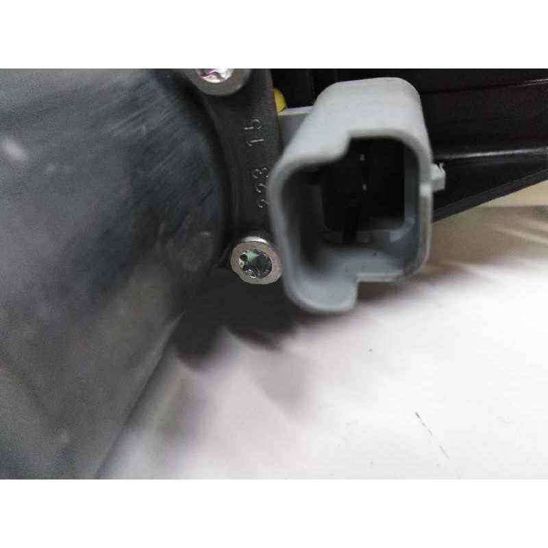 ELEVALUNAS DELANTERO IZQUIERDO 0130822571