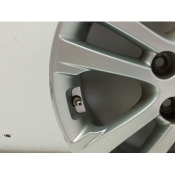 Recambio de llanta para kia cee´d (jd) 1.4 crdi 90 referencia OEM IAM 52910A2270 5JX16 H5 5X117