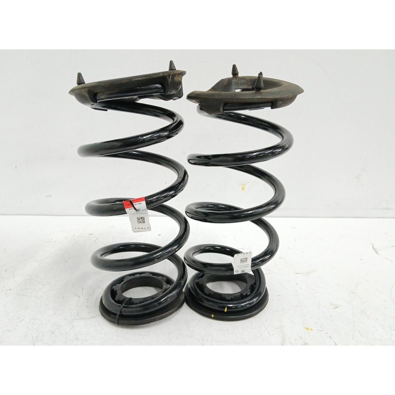 Recambio de muelle amortiguacion para tesla model 3 (5yj3) ev referencia OEM IAM 104447201E  