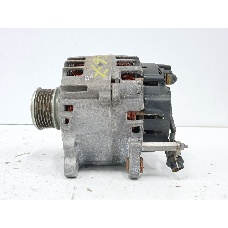 Recambio de alternador para volkswagen golf vi (5k1) 1.6 tdi referencia OEM IAM 03L903023A TG14C031 