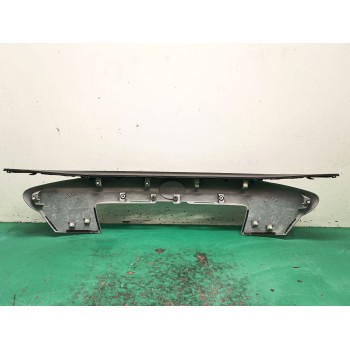 Recambio de molduras traseras para toyota c-hr (_x1_) 1.2 (ngx10_) referencia OEM IAM 76811F4010  