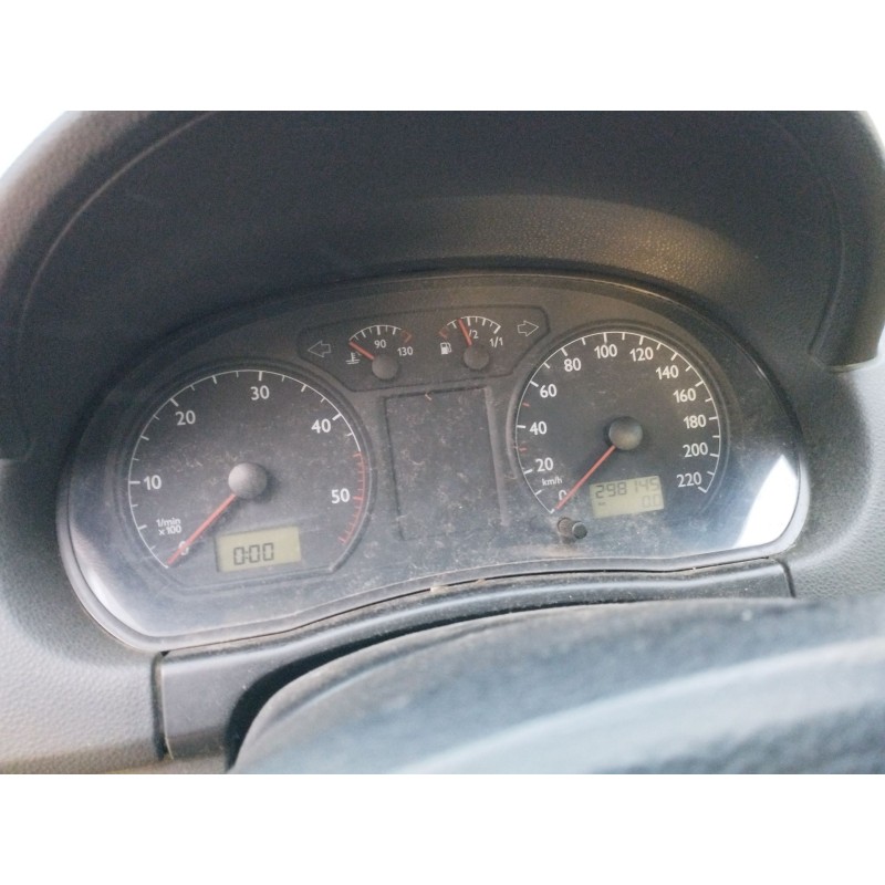 VOLKSWAGEN POLO IV (9N_, 9A_) 2003