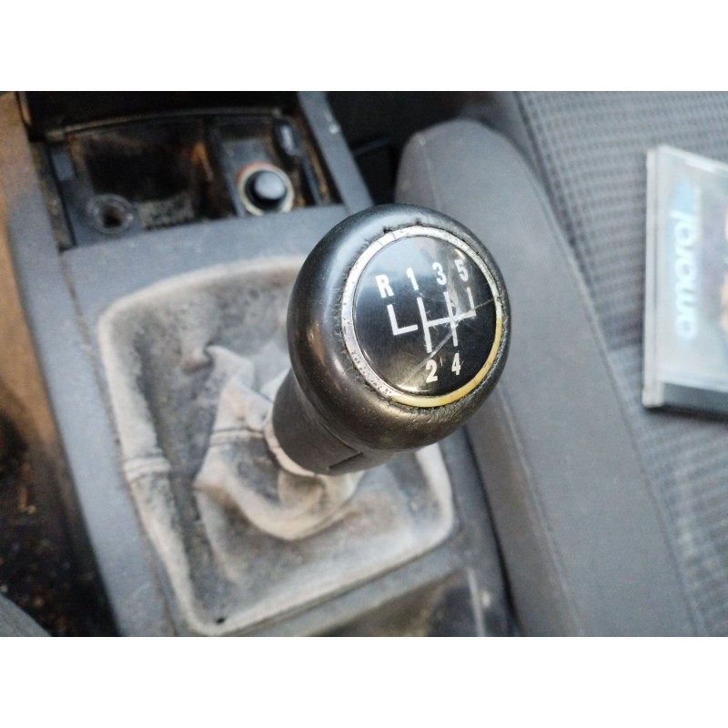 VOLKSWAGEN POLO IV (9N_, 9A_) 2003