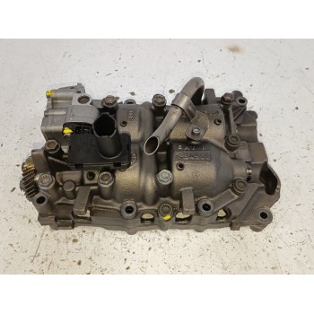 Recambio de bomba aceite para audi a4 b8 (8k2) 2.0 tdi referencia OEM IAM 03G103537B  