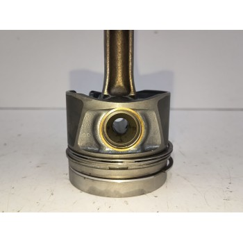Recambio de biela para audi a4 b8 (8k2) 2.0 tdi referencia OEM IAM 038198401F  