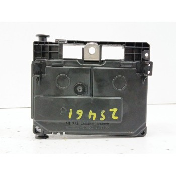 Recambio de caja reles / fusibles para peugeot 407 sw (6e_, 6d_) 2.0 hdi 135 referencia OEM IAM 6500CG BSML0200 